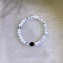 Load image into Gallery viewer, Howlite Obsidian Beaded Bracelet 白松石黑曜石手串
