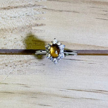 Load image into Gallery viewer, Yellow Tourmaline Adjustable Ring 黄色碧玺镶嵌活口戒指
