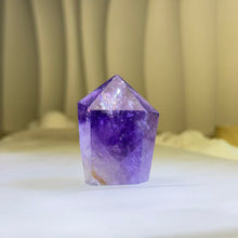 Load image into Gallery viewer, Amethyst Single Pointed Tower 紫水晶单尖六棱柱
