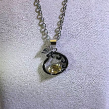 Load image into Gallery viewer, Citrine Money Bag Pendant Necklace 黄水晶镶嵌钱袋子吊坠项链
