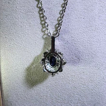 Load image into Gallery viewer, Blue Sapphire Pendant Necklace 蓝色蓝宝石镶嵌吊坠项链
