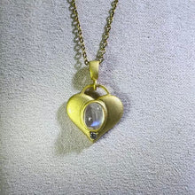 Load image into Gallery viewer, Moonstone Heart Pendant Necklace 月光石镶嵌爱心吊坠项链
