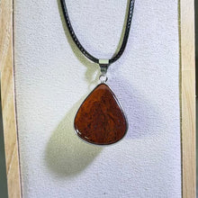 Load image into Gallery viewer, Red Agate Teardrop Pendant Necklace 红玛瑙水滴吊坠项链
