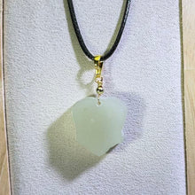 Load image into Gallery viewer, Pale Yellow-Green Nephrite Shield Pendant Necklace 浅色黄绿色晴水和田玉盾牌吊坠项链
