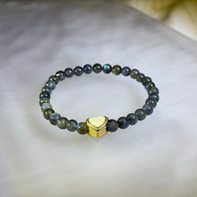 Load image into Gallery viewer, Labradorite Beaded Bracelet 拉长石灰月光石手串
