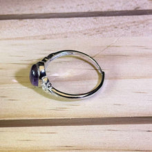 Load image into Gallery viewer, Amethyst Adjustable Ring 紫水晶镶嵌活口戒指
