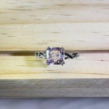 Load image into Gallery viewer, Amethyst Adjustable Ring 紫水晶镶嵌活口戒指
