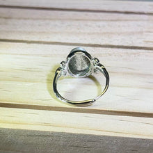 Load image into Gallery viewer, Green Phantom Quartz Adjustable Ring 绿幽灵水晶镶嵌活口戒指
