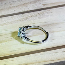 Load image into Gallery viewer, Aquamarine Adjustable Ring 海蓝宝镶嵌活口戒指
