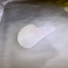 Load image into Gallery viewer, Rose Quartz Gua Sha Board 粉水晶刮痧板
