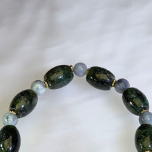 Load image into Gallery viewer, Green Jade Beaded Bracelet 油青翡翠手串
