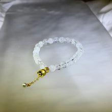 Load image into Gallery viewer, White Phantom Quartz Beaded Bracelet 白幽灵水晶手串
