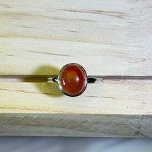 Load image into Gallery viewer, Carnelian Adjustable Ring 南红玛瑙镶嵌活口戒指
