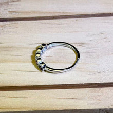 Load image into Gallery viewer, Red Almandine Garnet Adjustable Ring 酒红石榴石镶嵌活口戒指
