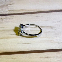 Load image into Gallery viewer, Citrine Flower Adjustable Ring 黄水晶镶嵌花朵戒指
