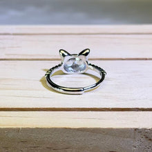 Load image into Gallery viewer, Labradorite Adjustable Ring 拉长石灰月光石镶嵌猫头活口戒指
