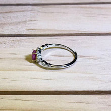Load image into Gallery viewer, Pink Ruby Adjustable Ring 粉色红宝石镶嵌活口戒指
