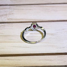 Load image into Gallery viewer, Pink Ruby Adjustable Ring 粉色红宝石镶嵌活口戒指
