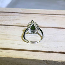 Load image into Gallery viewer, Green Nephrite Adjustable Ring 和田玉碧玉镶嵌活口戒指
