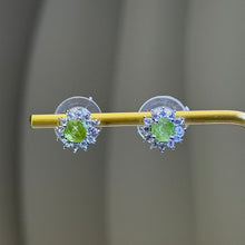 Load image into Gallery viewer, Green Tourmaline Silver Stud Earrings 绿色碧玺镶嵌耳钉

