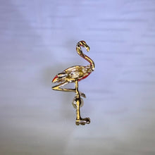 Load image into Gallery viewer, White Freshwater Pearl Flamingo Brooch 白色淡水珍珠火烈鸟胸针

