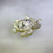 Load image into Gallery viewer, Howlite Resin Turtle Figurine 白松石滴胶乌龟摆件
