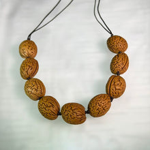 Load image into Gallery viewer, Peach Pit Adjustable Necklace 桃核可调节项链
