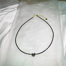 Load image into Gallery viewer, Abalone Paua Shell Heart Black Spinel Necklace 鲍贝爱心黑尖晶石项链
