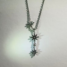 Load image into Gallery viewer, Moonstone Flower Necklace 月光石花朵项链
