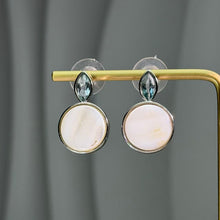 Load image into Gallery viewer, Sky Blue Topaz Mother of Pearl Drop Earrings 天空蓝托帕石贝母耳坠
