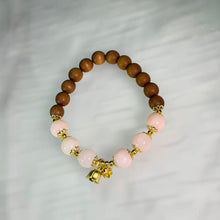 Load image into Gallery viewer, Morganite Sandalwood Beaded Bracelet 摩根石山檀木手串
