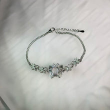 Load image into Gallery viewer, Rose Quartz Butterfly Bracelet 粉水晶蝴蝶手链

