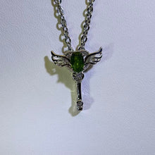 Load image into Gallery viewer, Chrome Diopside Winged Key Necklace 透辉石翅膀钥匙项链
