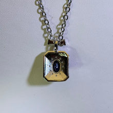Load image into Gallery viewer, Black Sapphire Perfume Bottle Necklace 黑色蓝宝石香水瓶项链
