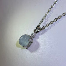 Load image into Gallery viewer, Aquamarine Solitaire Pendant Necklace 海蓝宝单钻吊坠项链
