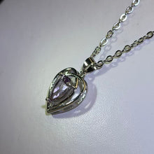 Load image into Gallery viewer, Amethyst Double Heart Pendant Necklace 紫水晶双重爱心吊坠项链

