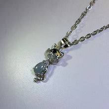 Load image into Gallery viewer, Blue Jade Articulated Cat Pendant Necklace 蓝水翡翠灵动小猫吊坠项链
