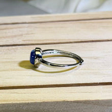 Load image into Gallery viewer, Blue Kyanite Heart Solitaire Ring 蓝色蓝晶石爱心简约戒指
