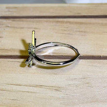 Load image into Gallery viewer, London Blue Topaz Dragonfly Ring 伦敦蓝托帕石蜻蜓戒指
