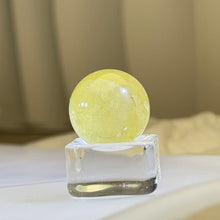Load image into Gallery viewer, Citrine Sphere 黄水晶圆球
