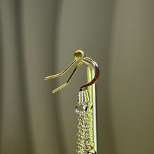 Load image into Gallery viewer, Black Freshwater Pearl Tassel Dangle Earrings 黑色淡水珍珠流苏吊坠耳环
