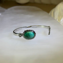Load image into Gallery viewer, Malachite Vintage Style Open Bangle 孔雀石复古活口手镯
