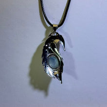 Load image into Gallery viewer, Aquamarine Feather Pendant Necklace 海蓝宝羽毛吊坠项链
