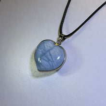 Load image into Gallery viewer, Aquamarine Heart Pendant Necklace 海蓝宝爱心吊坠项链
