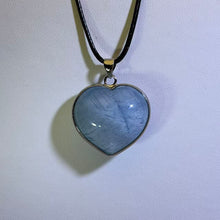 Load image into Gallery viewer, Aquamarine Heart Pendant Necklace 海蓝宝爱心吊坠项链
