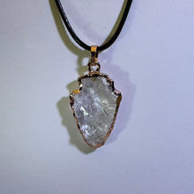 Load image into Gallery viewer, Clear Quartz Raw Stone Pendant Necklace 白水晶原石随型吊坠项链
