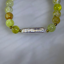 Load image into Gallery viewer, Golden Prehnite Baroque Pearl Bracelet 金色葡萄石巴洛克珍珠手串
