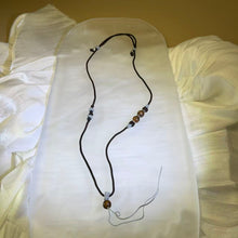 Load image into Gallery viewer, Sandalwood Zen Amulet Necklace 禅意檀木编织项链
