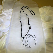 Load image into Gallery viewer, White Agate Sandalwood Zen Necklace 白玛瑙紫檀木禅意编织项链

