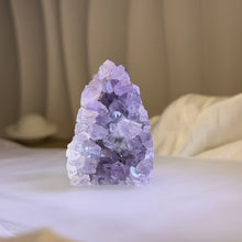 Load image into Gallery viewer, Amethyst Natural Geode Figurine 紫水晶天然晶洞原石摆件
